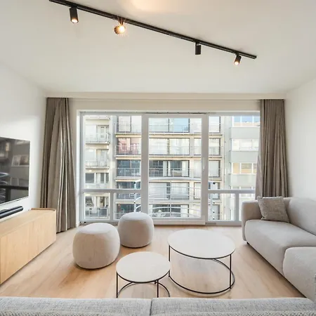 Luxe Comfort App Met Zijdelings Zeezicht En In Centrum * אוסטנדה