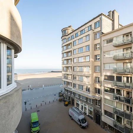 Luxe Comfort App Met Zijdelings Zeezicht En In Centrum Daire *